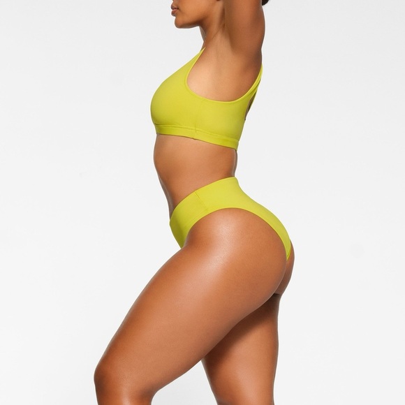 SKIMS SIGNATURE SWIM MID WAIST BOTTOM IN CITRUS. SIZE L. NWT! - Picture 2 of 3